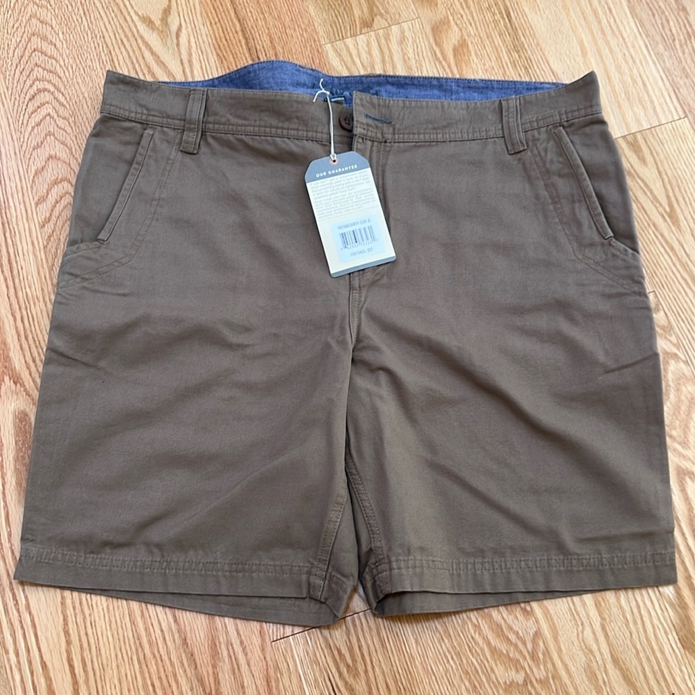 New! Horny Toad mens clove free range cotton shorts.